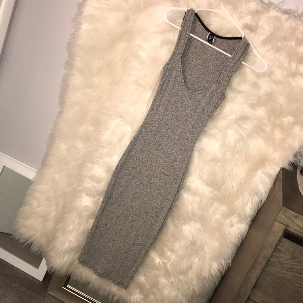 Long tight comfortable-fit grey dress!